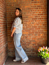 Load image into Gallery viewer, Tops Penelope | Chambray Floral Embroidered Top
