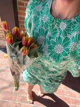 Load image into Gallery viewer, Tops Penelope | Floral Embroidered Top
