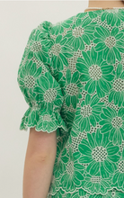 Load image into Gallery viewer, Tops Penelope | Green Floral Embroidered Top
