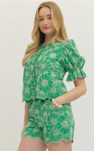 Load image into Gallery viewer, Tops Penelope | Green Floral Embroidered Top
