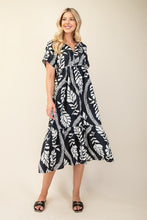 Load image into Gallery viewer, Dresses Rowan | Boho Floral Midi Dress Black
