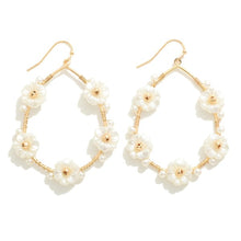 Load image into Gallery viewer, Jewelry Ivory Pearl Flower Details
