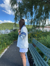 Load image into Gallery viewer, Sweatshirt White | Striped Colorblock Rugby

