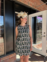 Load image into Gallery viewer, Dresses Chamomile Hills Mini Shift Dress | Black Daisy Aline
