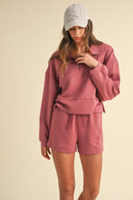 Load image into Gallery viewer, Sweatshirt Lauren | Mock Neck Half Zip | RED
