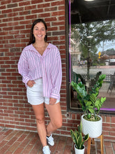 Load image into Gallery viewer, Tops Cindy | Pink | Stripped button down shirt
