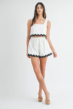 Load image into Gallery viewer, Marilyn | SHORTS White Rickrack
