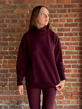 Load image into Gallery viewer, Sweater Maddie | Scuba Ribbed Mock Neck
