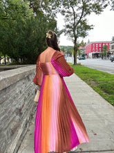 Load image into Gallery viewer, Dresses Ombre Pleated Dress | Medium
