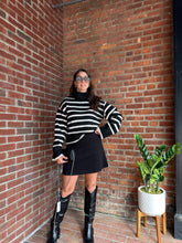 Load image into Gallery viewer, Bottoms Darla | Black Mini skirt
