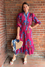 Load image into Gallery viewer, Dresses Aubrey Midi | Berry Mix
