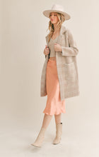 Load image into Gallery viewer, Houndstooth Coat | Ivory Brown
