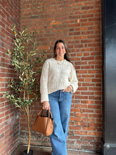 Load image into Gallery viewer, Sweater Cento Cable Sweater | Warm White
