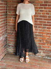 Load image into Gallery viewer, Bottoms Polka Dot Flowy skirt | Black
