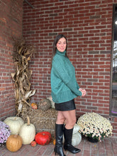 Load image into Gallery viewer, Sweater Chloe Cozy Sweater | Green
