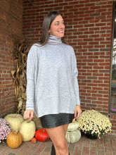 Load image into Gallery viewer, Sweater Chloe Cozy Sweater | Grey
