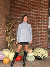 Load image into Gallery viewer, Sweater Chloe Cozy Sweater | Grey
