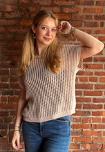 Load image into Gallery viewer, Sweater Elizabeth | Beige Crochet Sweater
