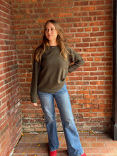 Load image into Gallery viewer, Sweater Ethan | Dark Olive Knit Sweater
