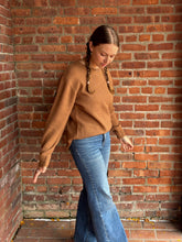 Load image into Gallery viewer, Sweater Ethan | Deep Camel Knit Sweater
