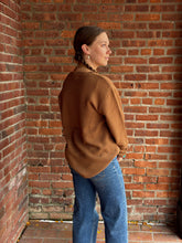 Load image into Gallery viewer, Sweater Ethan | Deep Camel Knit Sweater

