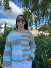 Load image into Gallery viewer, Sweater Maisie | Blue Colorblock Stripe
