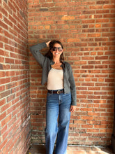 Load image into Gallery viewer, Sweater Patsy | Jade Cardigan
