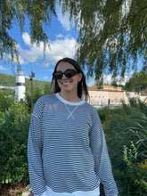 Load image into Gallery viewer, Tops Noah | Navy Striped
